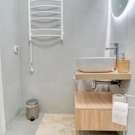 Modern 1br Parcului Hideaway Apartman *